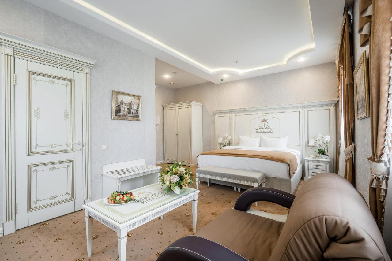 Imperial Palace Hotel Minsk Eksteriør billede