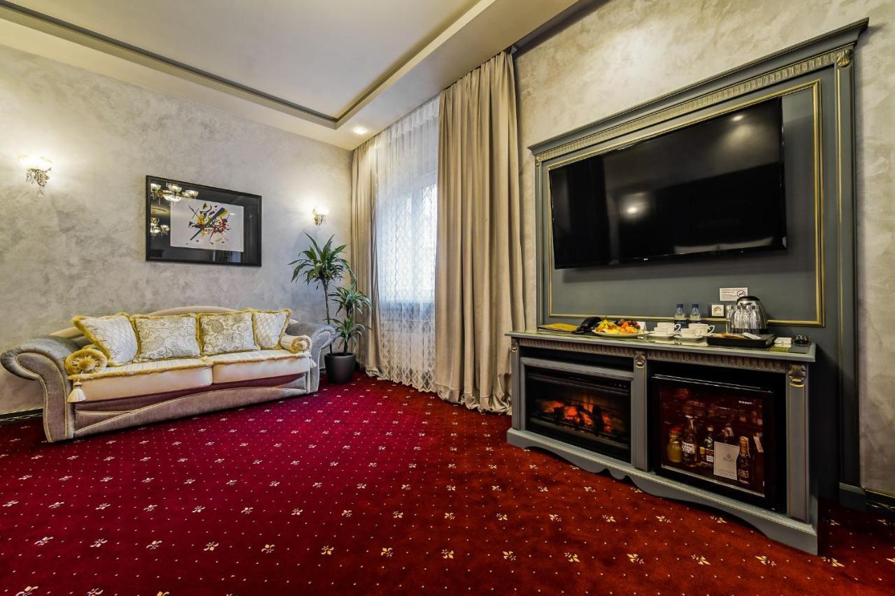 Imperial Palace Hotel Minsk Eksteriør billede