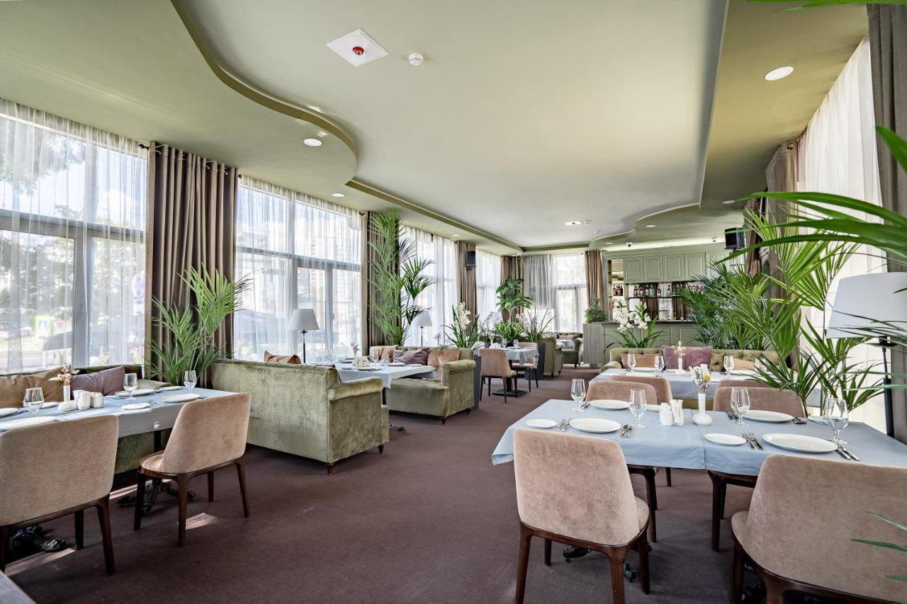 Imperial Palace Hotel Minsk Eksteriør billede
