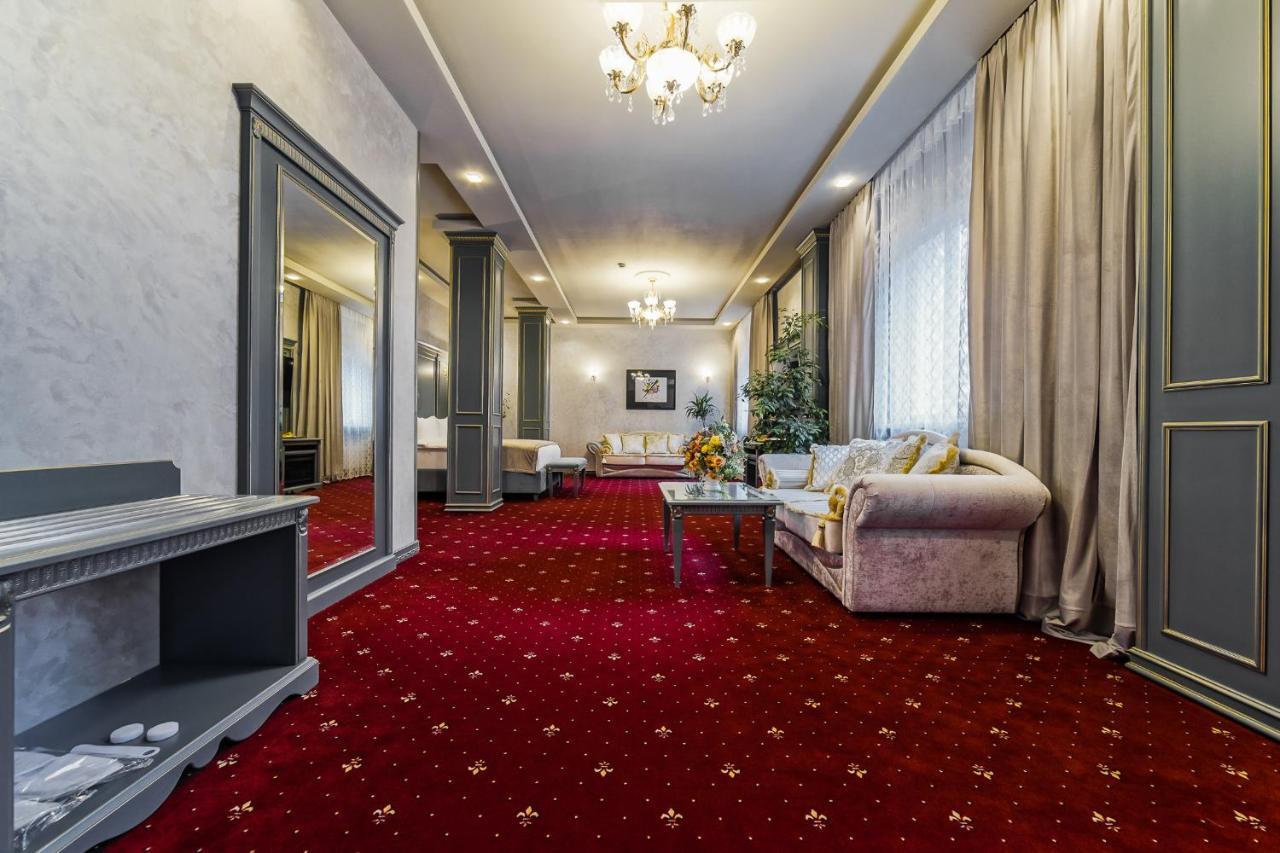 Imperial Palace Hotel Minsk Eksteriør billede